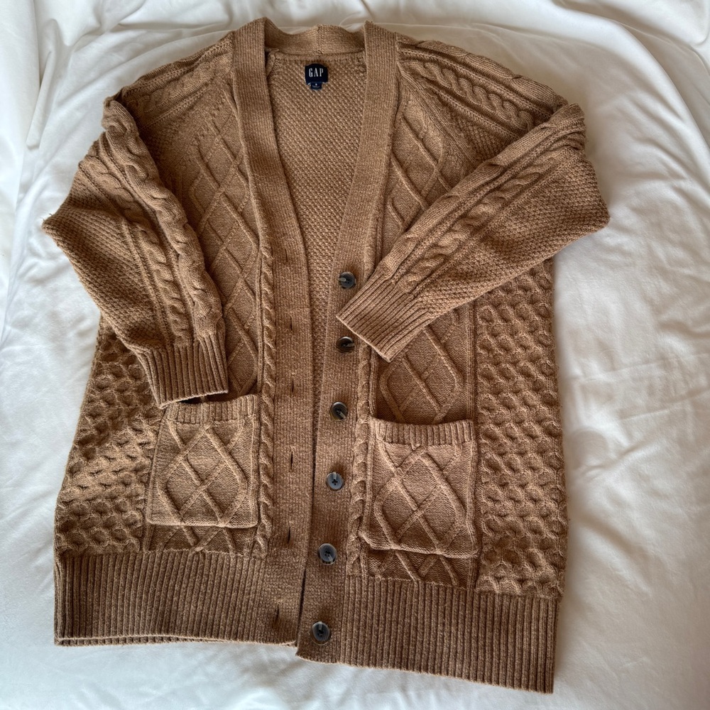 Gap Boyfriend Cable Knit Cardigan sz S Carmel tan
